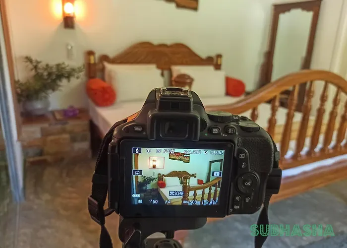 Subhasha Summer House
