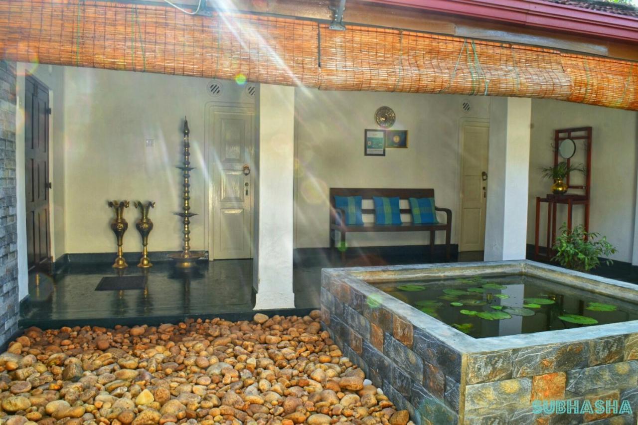 Subhasha Summer House Lodge *